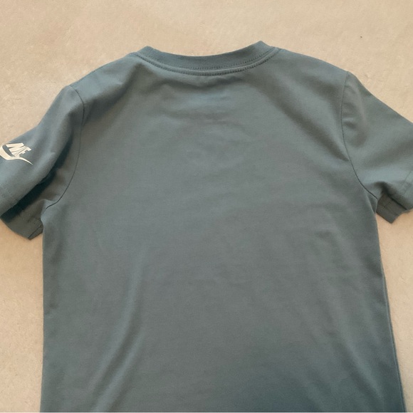 NIKE tee-shirts 5-6 years little kids - Picture 6 of 6